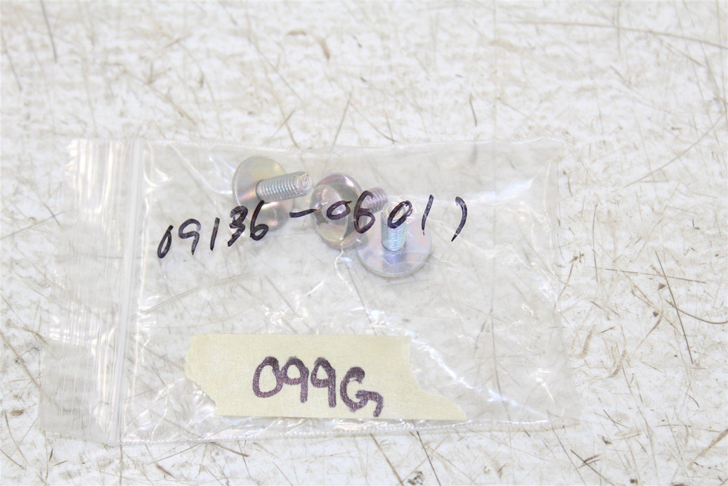 NOS Genuine Suzuki 1996-2003 DR 200 200SE Side Cover Screw OEM QTY:3