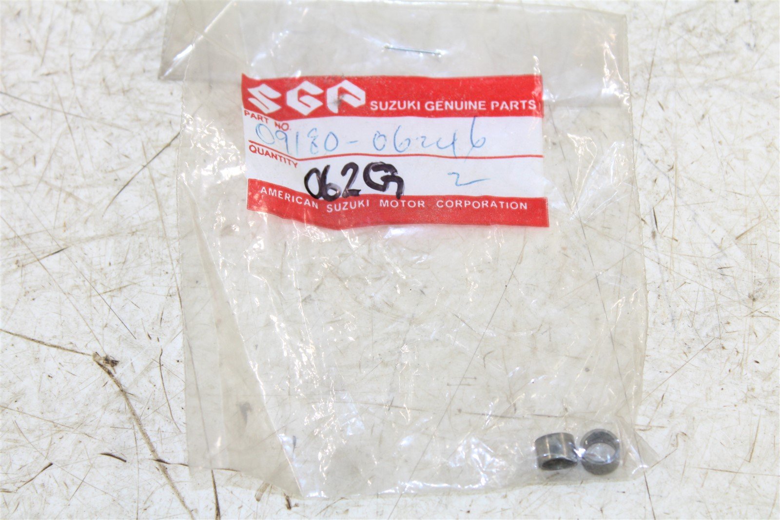 NOS GENUINE Suzuki Spacer GS750 GS1000 RM 125 250 400 09180-06246 QTY:2