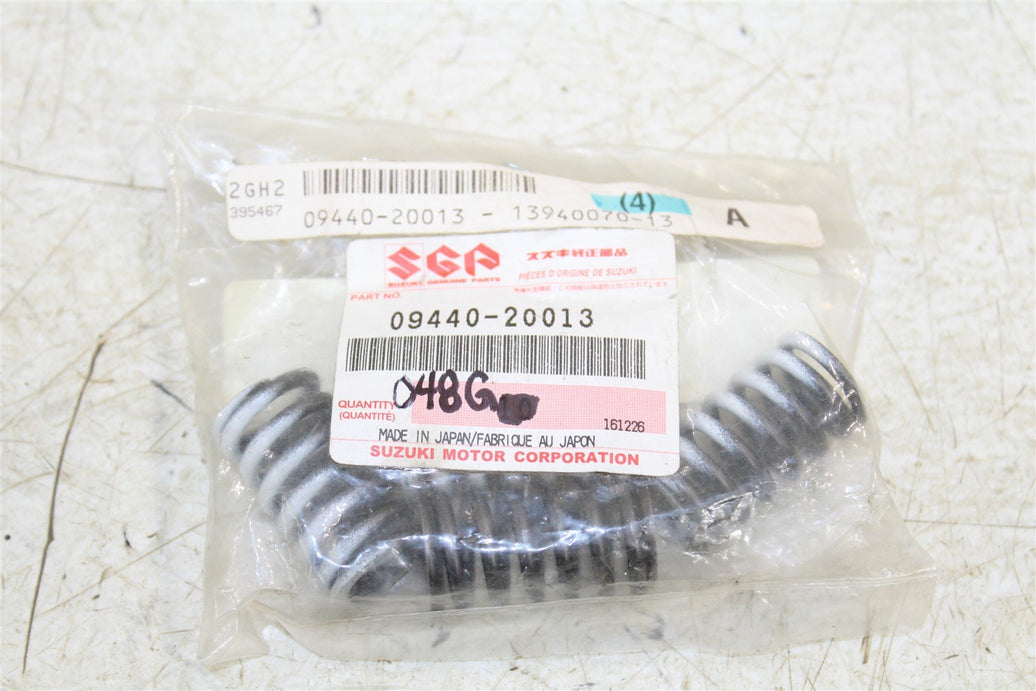 NOS SUZUKI CLUTCH SPRING 09440-20013 NEW OEM QTY:4