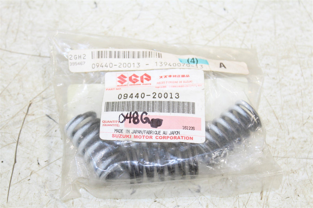 NOS SUZUKI CLUTCH SPRING 09440-20013 NEW OEM QTY:4