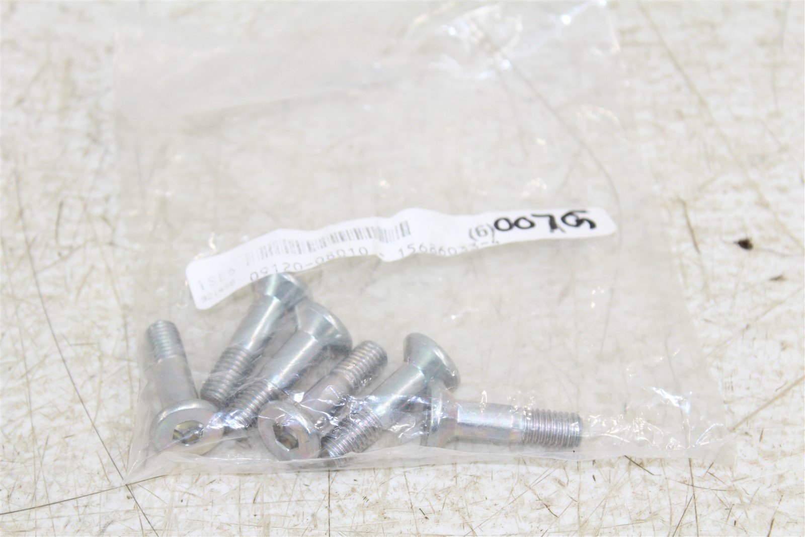 NOS Suzuki Sprocket Bolt 90-00 RM 125 250 80 DRZ400 DR650 OEM 09120-08010 QTY6