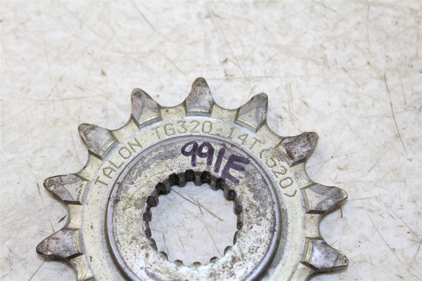 2017 Honda CRF 450R Talon Groovelight Front Sprocket 14T Tooth TG320