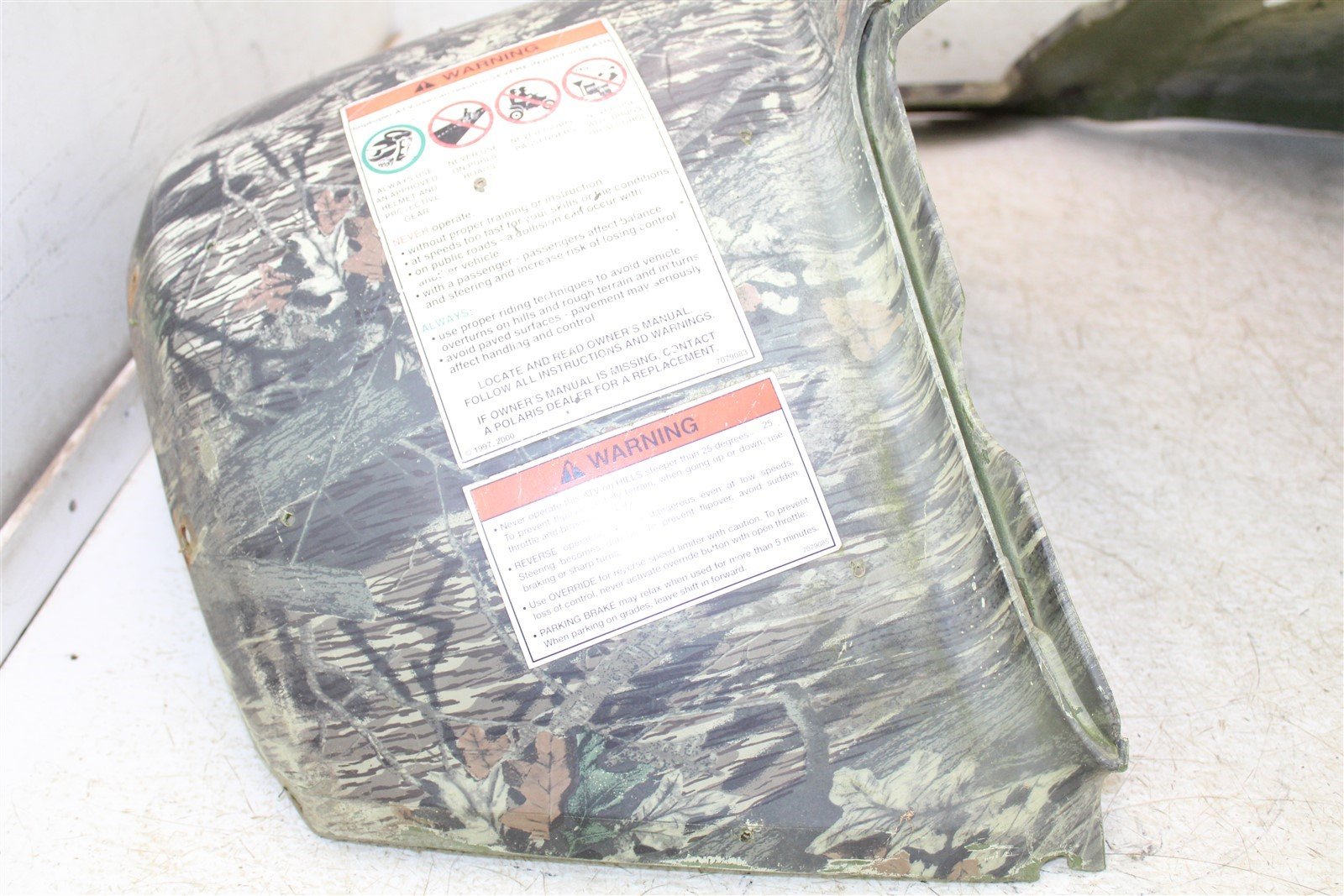 2002 Polaris Magnum 325 4x4 Front & Rear Fender Plastic Camo