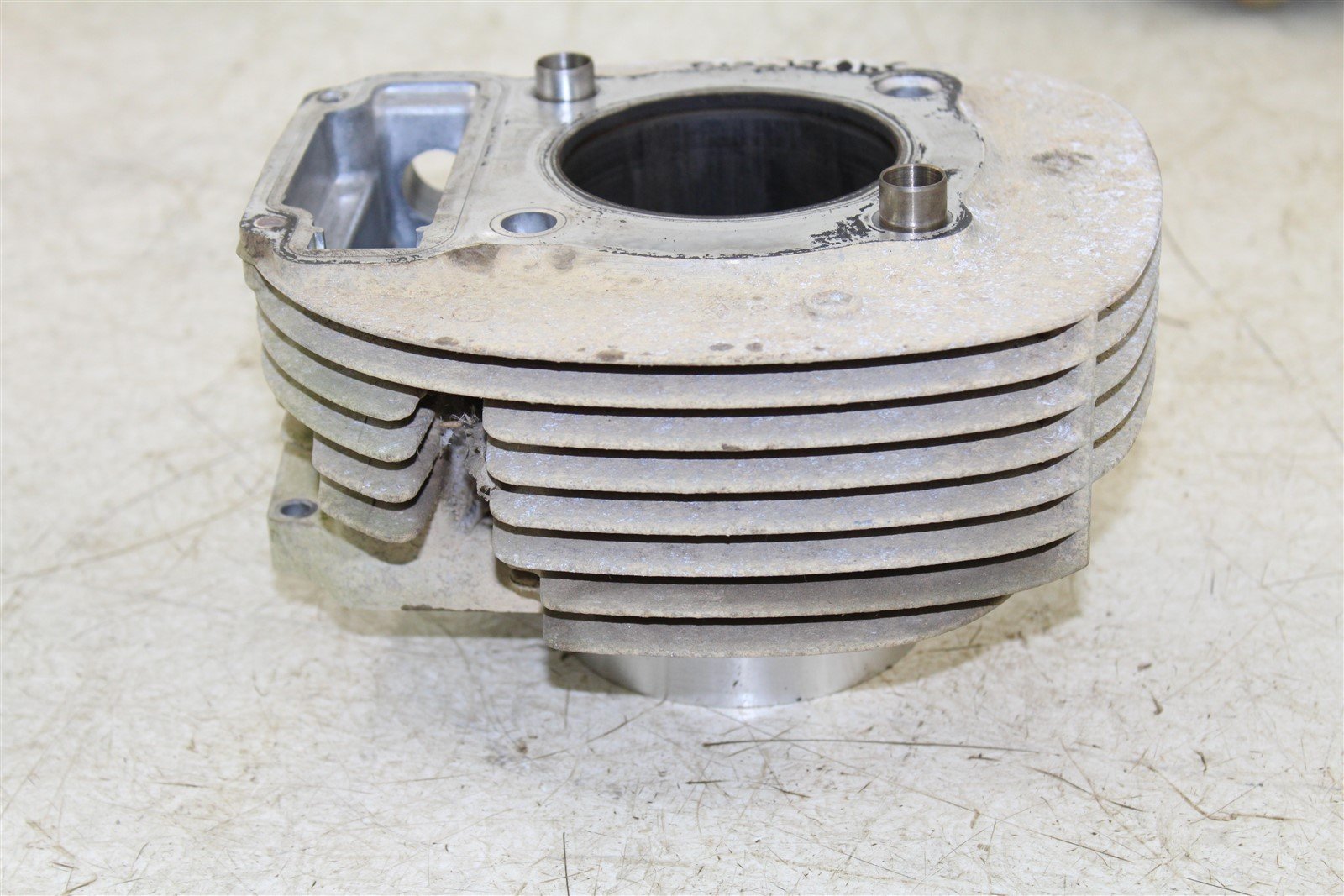 2002 Polaris Magnum 325 4x4 Engine Cylinder Jug