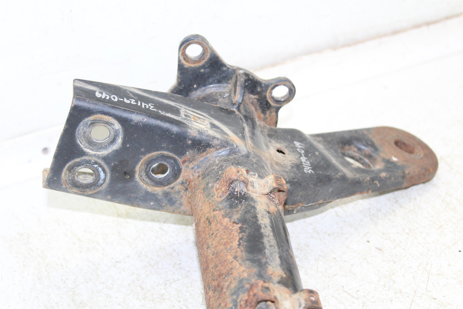 2002 Polaris Magnum 325 4x4 Tow Hitch Mount Receiver Left Rear Axle Housing