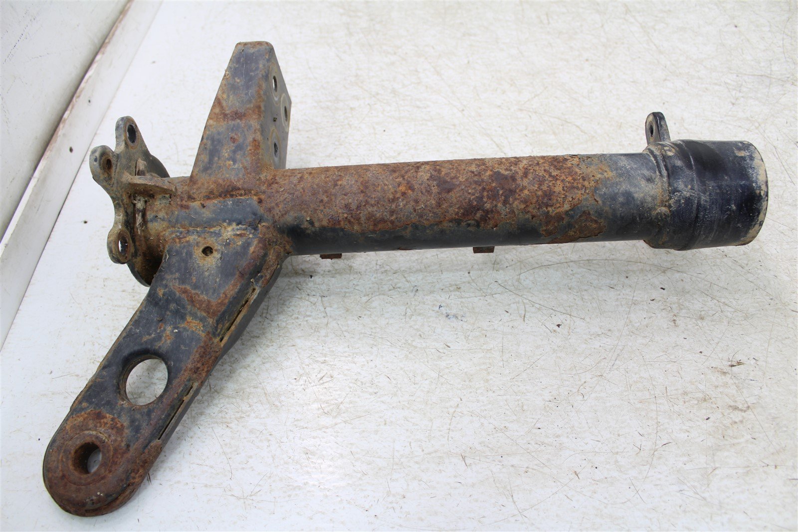 2002 Polaris Magnum 325 4x4 Tow Hitch Mount Receiver Left Rear Axle Housing