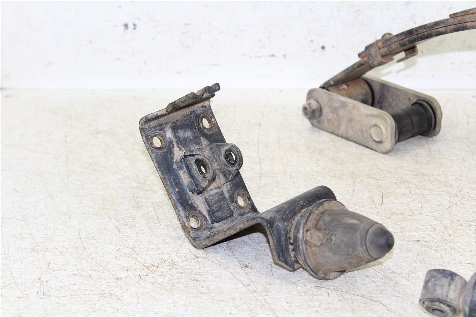 2002 Kawasaki Mule 3010 4x4 Rear Left Leaf Spring Shock Absorber Bump Stop