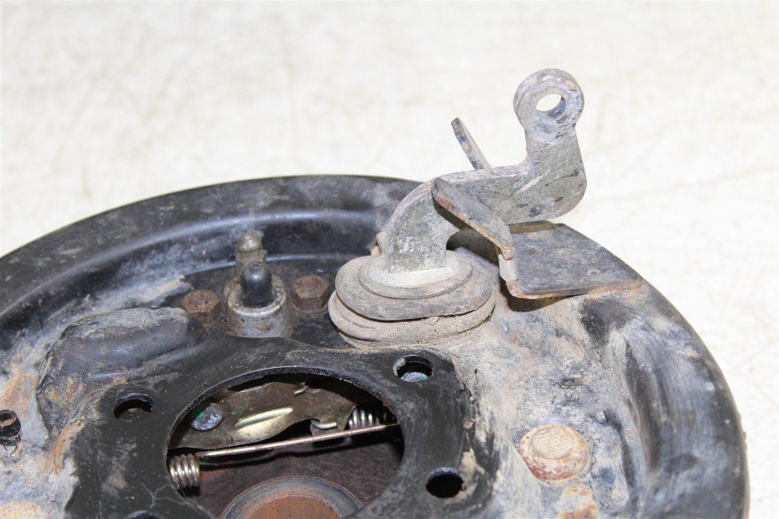 2002 Kawasaki Mule 3010 4x4 Rear Right Brake Drum Backing Plate Panel Hub