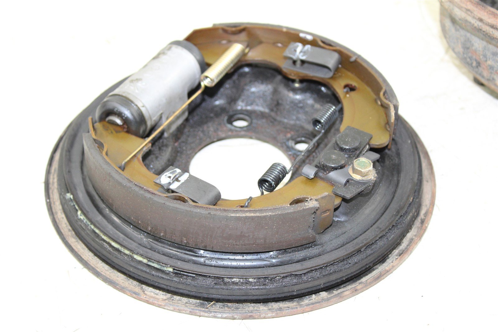 2002 Kawasaki Mule 3010 4x4 Front Right Brake Drum Backing Plate Panel Hub