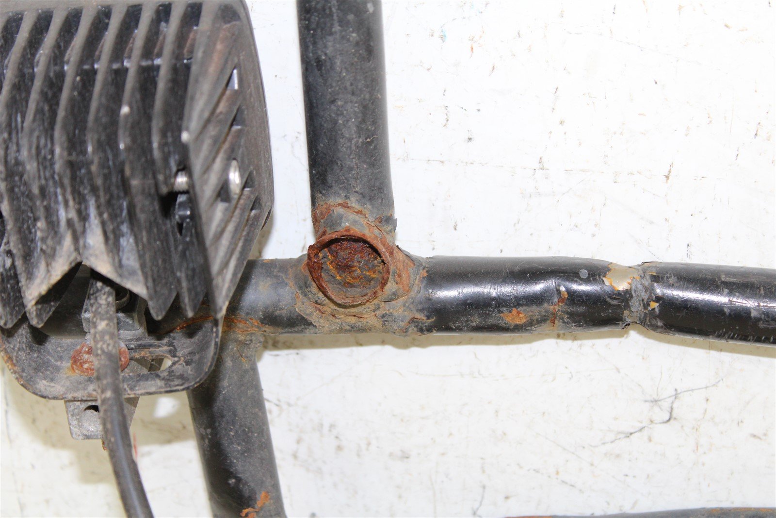 1998 Kawasaki Bayou 300 4x4 Front Bumper Frame Mount