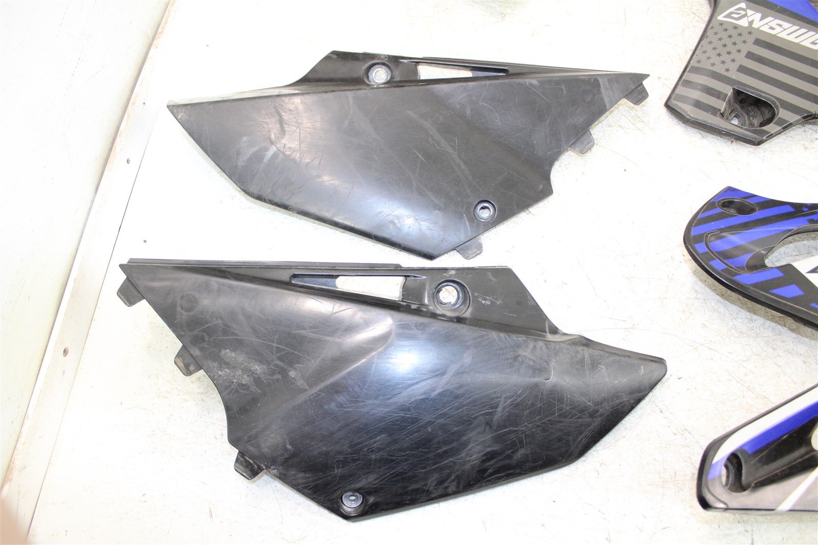 2002 Yamaha YZ 125 Plastic Restyle Set Fender Shrouds Airbox Number Plate Guards