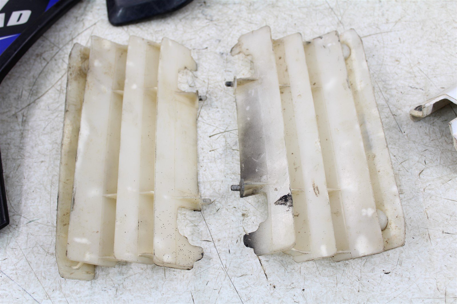 2002 Yamaha YZ 125 Plastic Restyle Set Fender Shrouds Airbox Number Plate Guards
