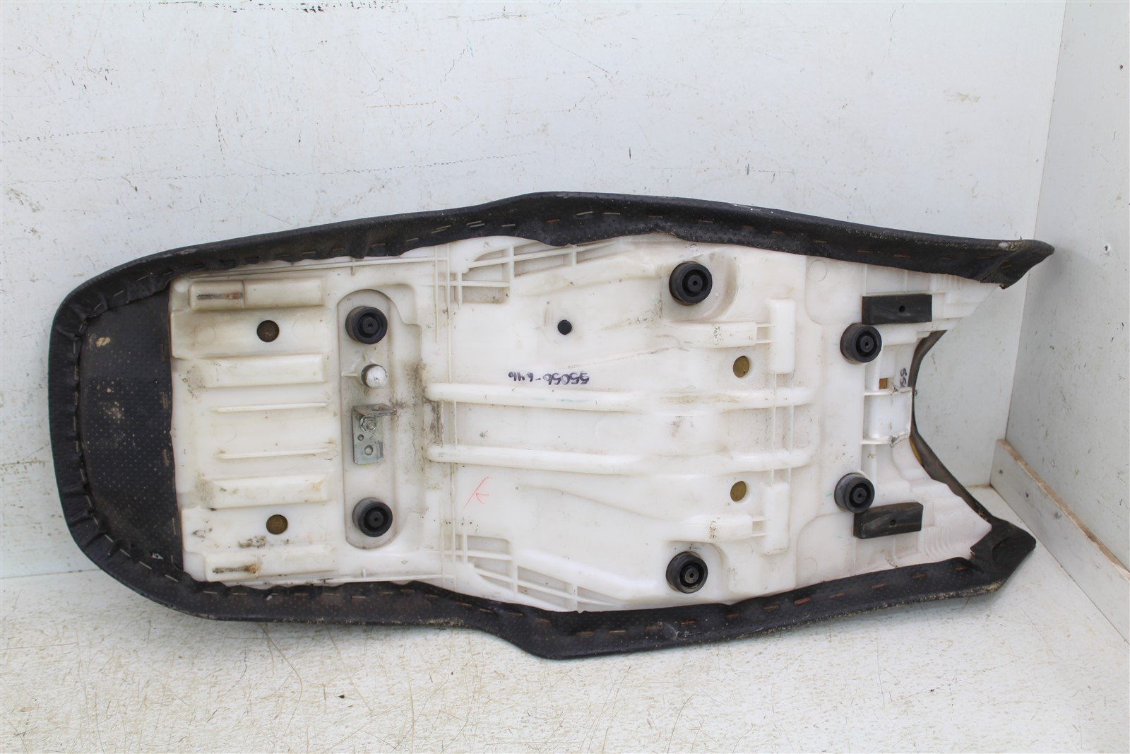 2007 Yamaha FZ6 Seat