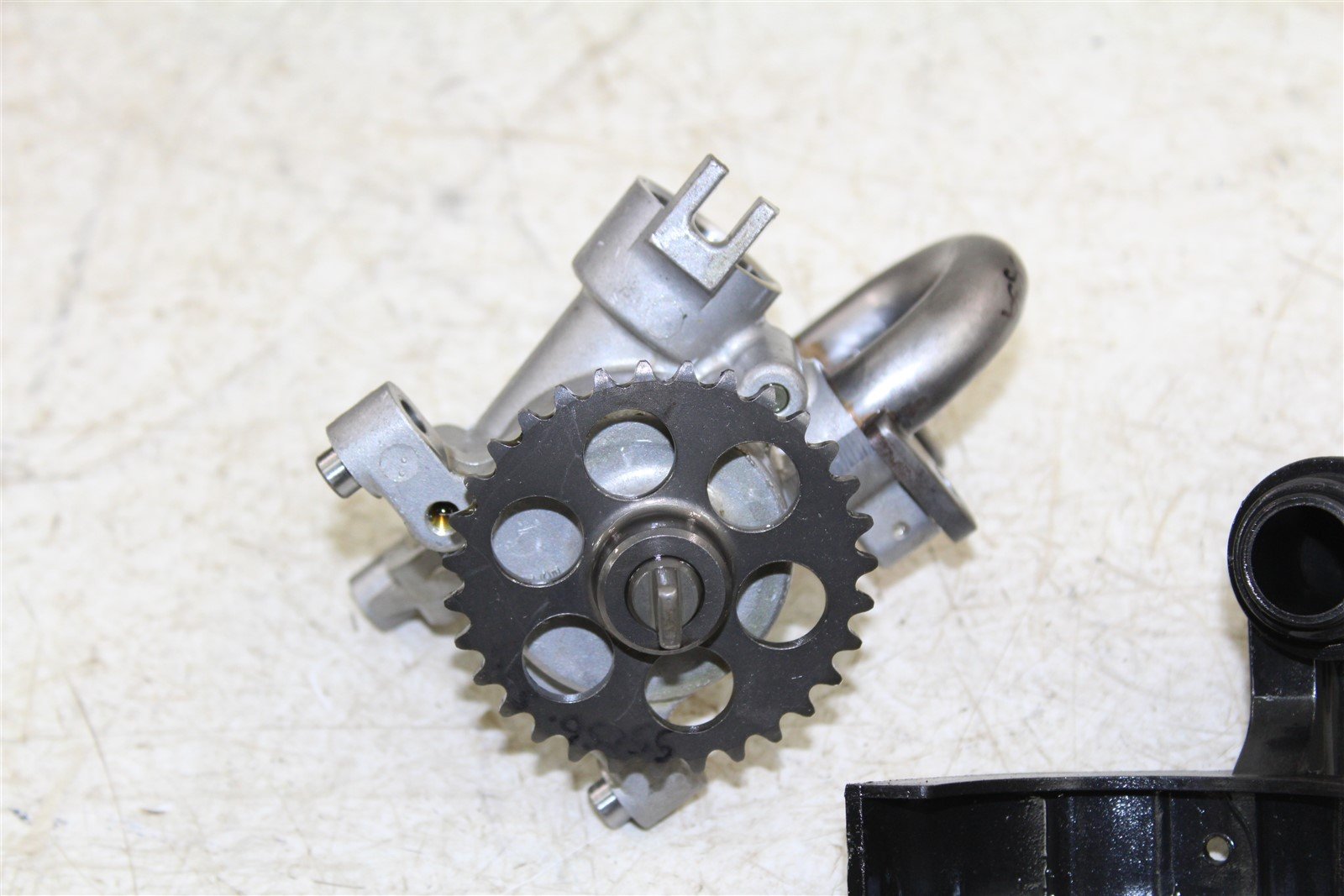 2007 Yamaha FZ6 Oil Pump w/ Gear