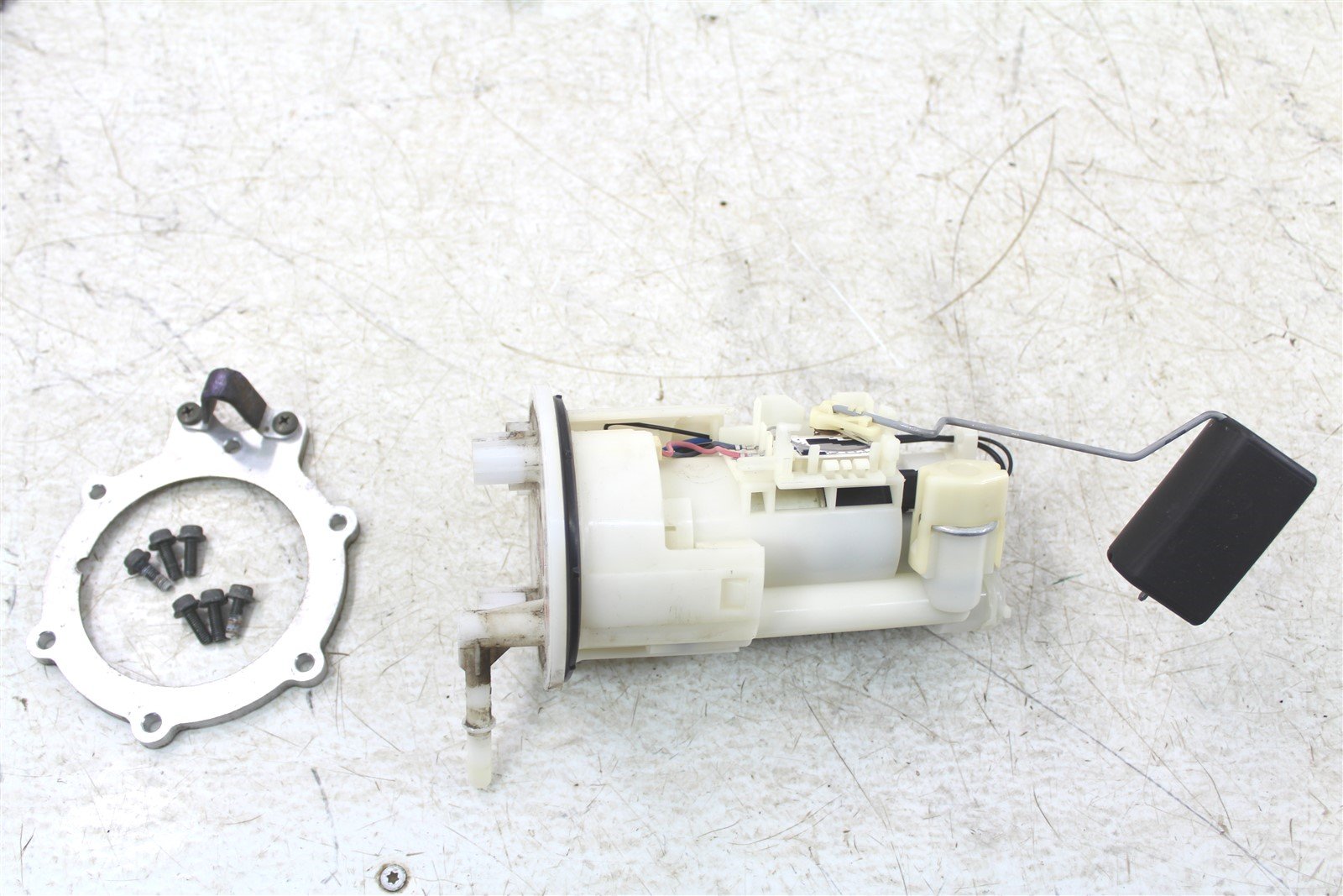 2007 Yamaha FZ6 Fuel Pump Sending Unit