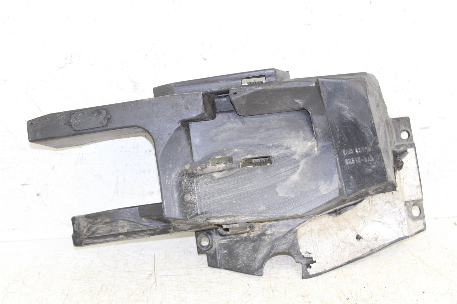 2007 Yamaha FZ6 Mud Guard Electronic Holder Mount Tray Panel