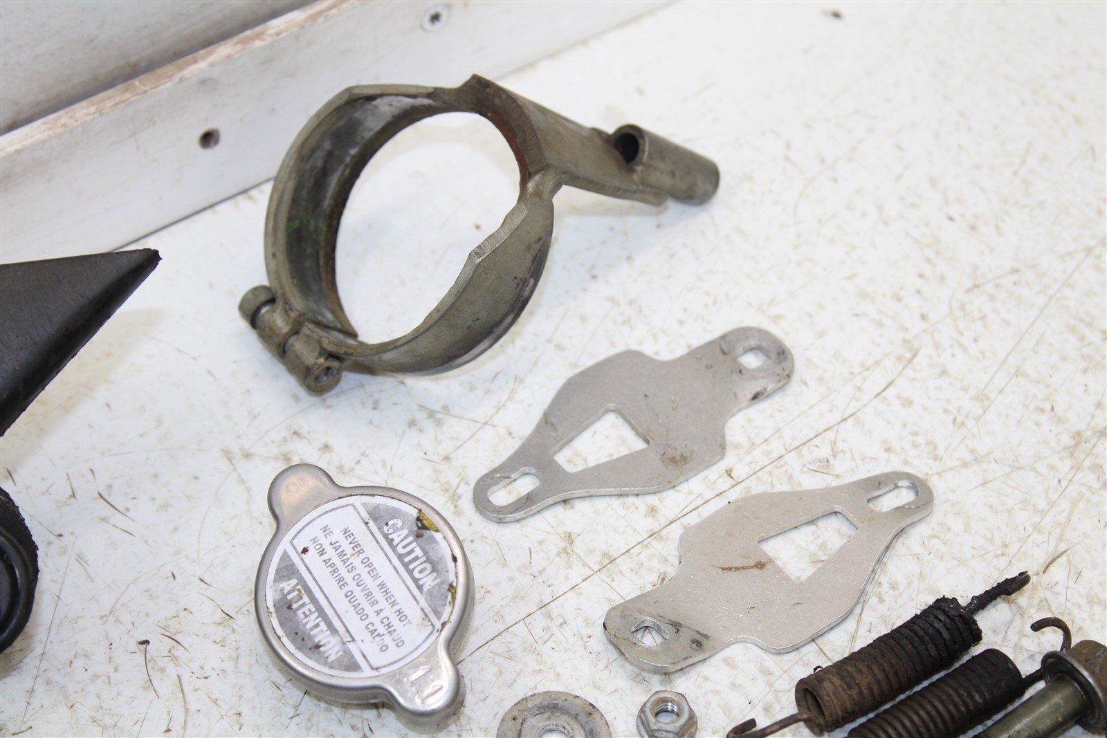 1999 Kawasaki KX 250 Chassis Bolt Kit Hardware Frame Guard Radiator Cap Spring