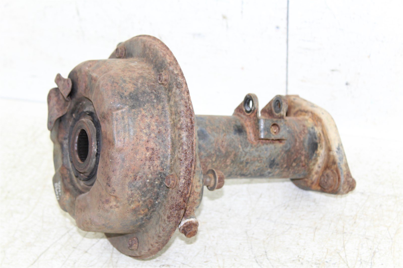 1986 Honda Fourtrax 200 SX Rear Brake Drum Hub w/ Axle Carrier Housing Cover