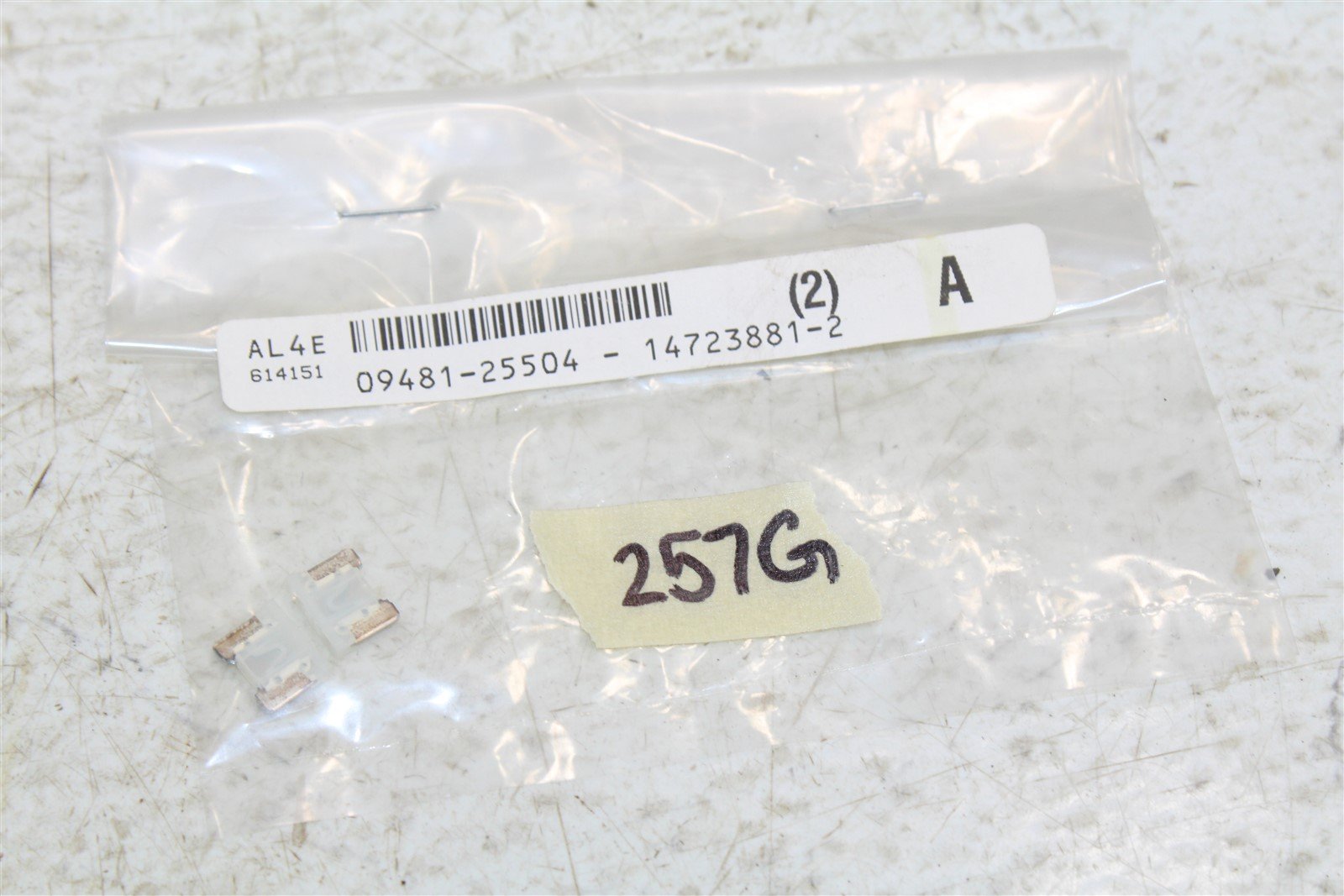 NOS Genuine Suzuki 25 Amp Fuses Fuse NEW OEM 09481-25504 QTY:2