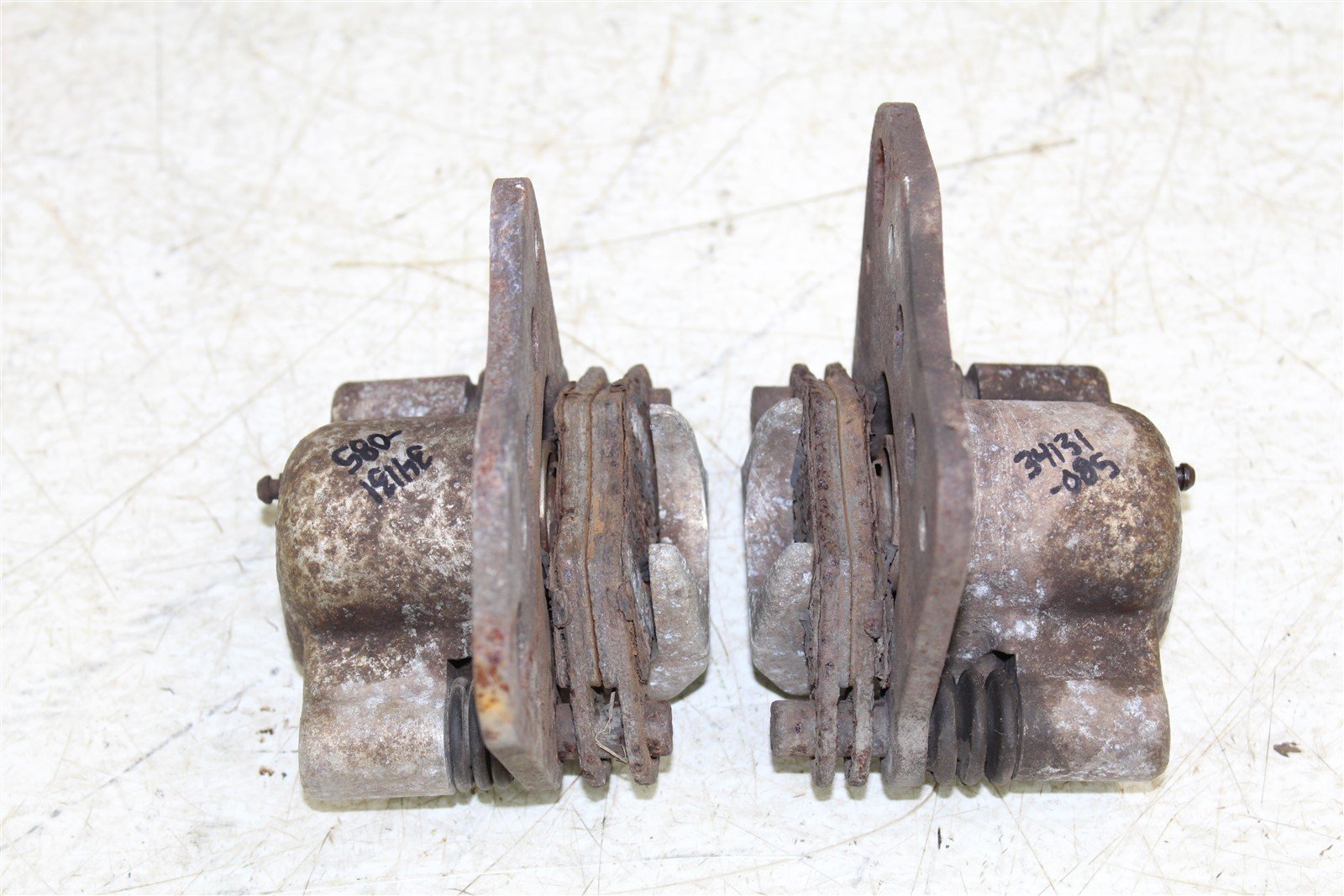 2004 Polaris Sportsman 500 4x4 Front Brake Calipers Set Left Right