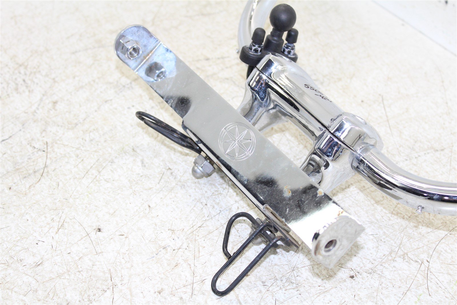 2007 Yamaha V Star 1100 Handlebar Bars Upper Triple Clamp Bar Mounts