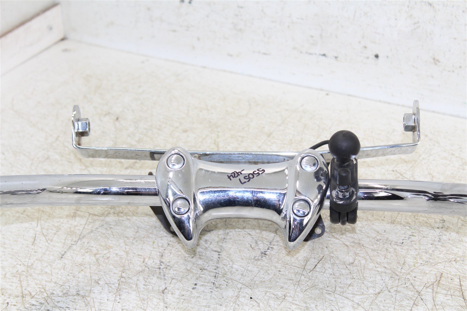2007 Yamaha V Star 1100 Handlebar Bars Upper Triple Clamp Bar Mounts