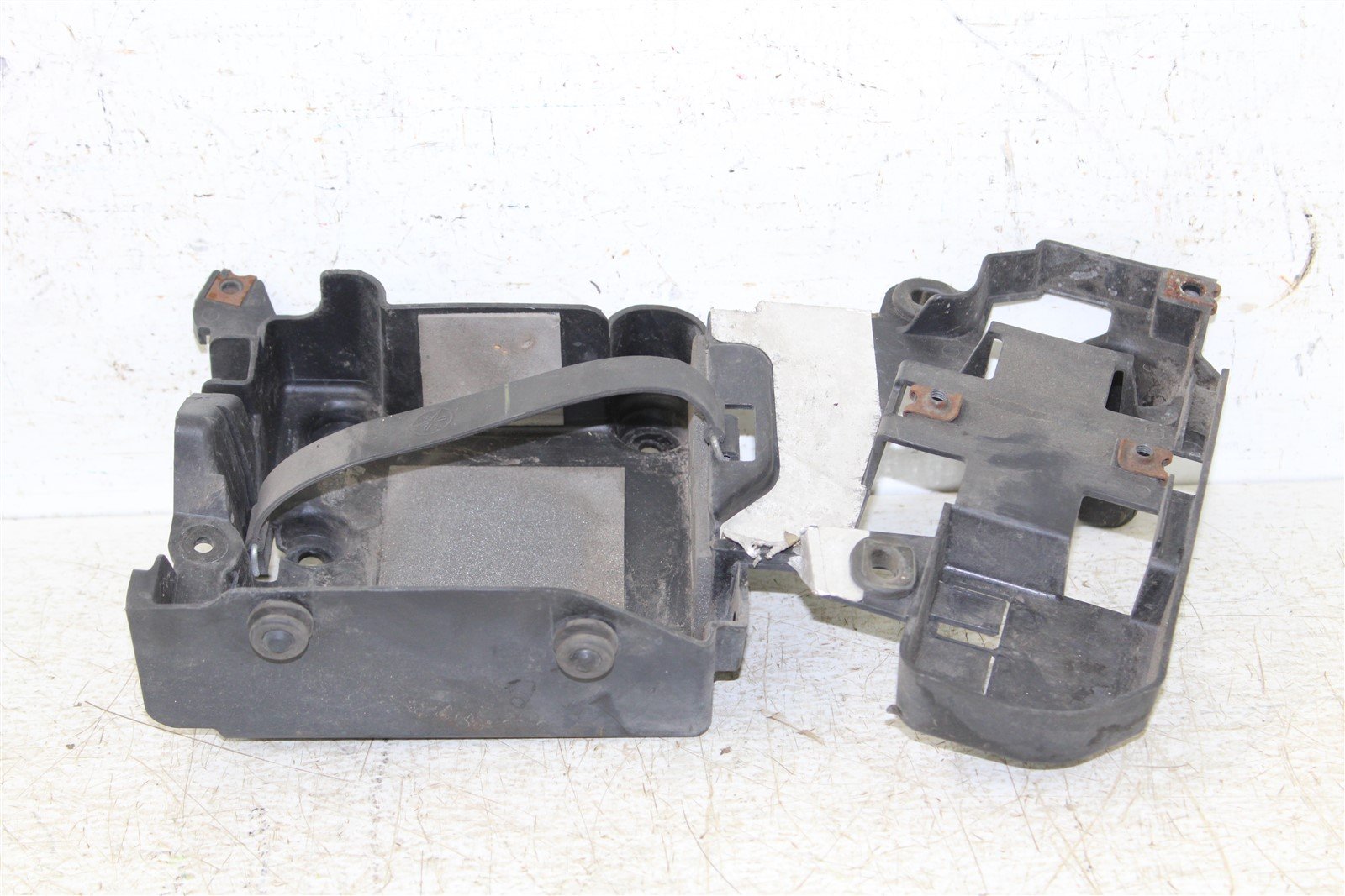 2007 Yamaha V Star 1100 Classic Battery Box Holder Mount Tray