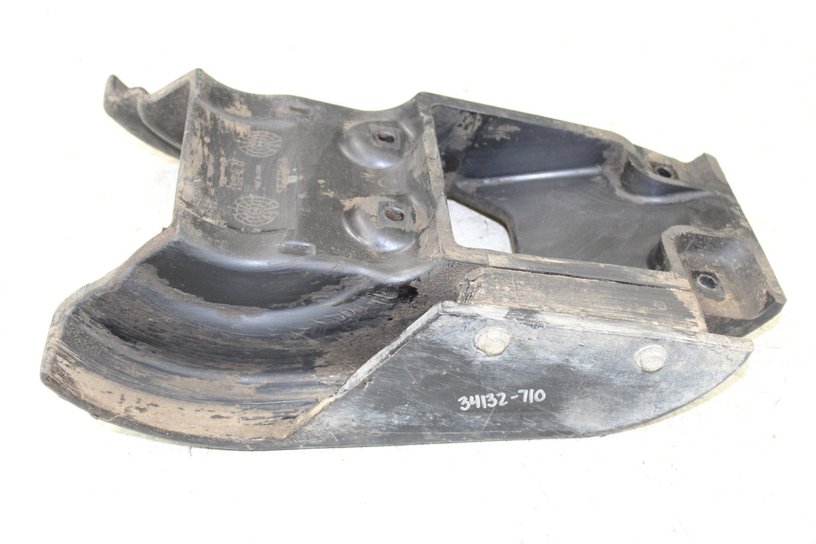 2010 Polaris Trail Boss 330 Skid Plate Engine Swing Arm Chain Guard
