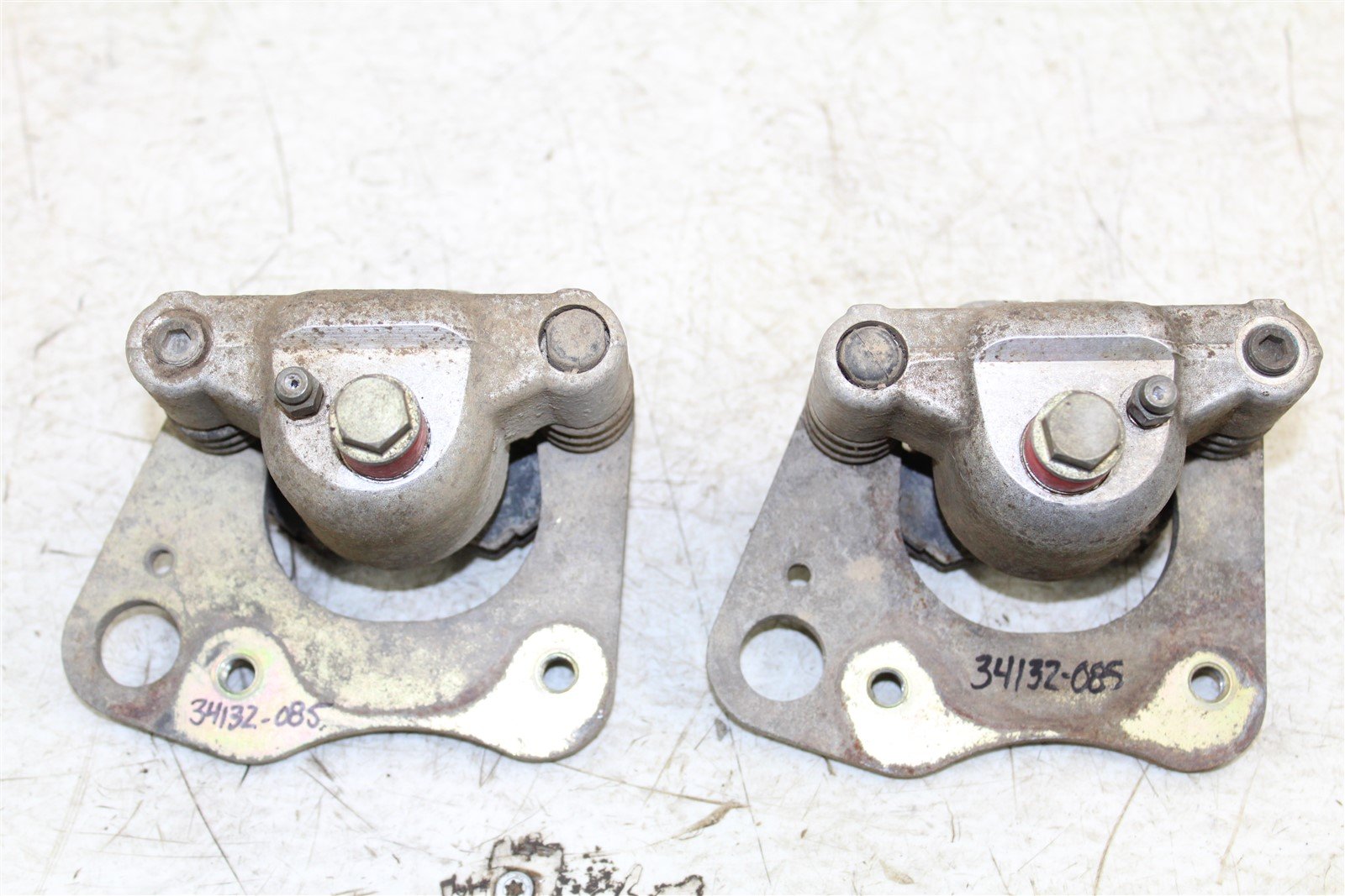 2010 Polaris Trail Boss 330 Front Brake Calipers Set Left Right