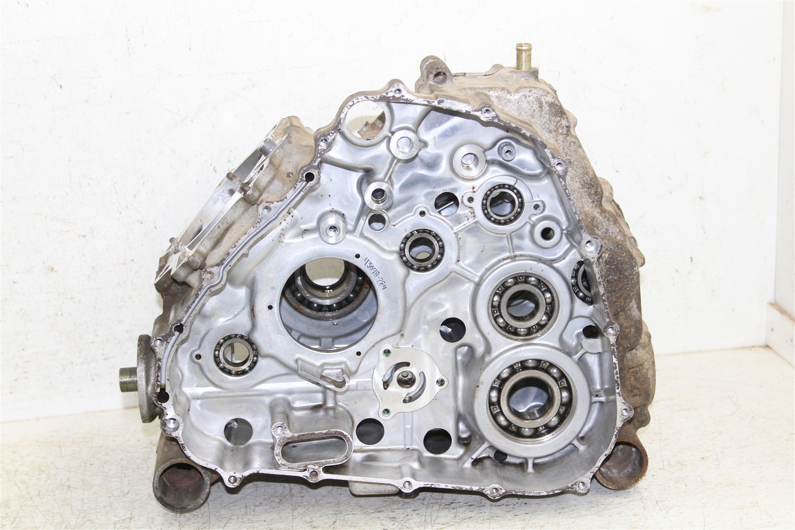 2005 Suzuki King Quad 700 4x4 Engine Cases Crankcase Left Right