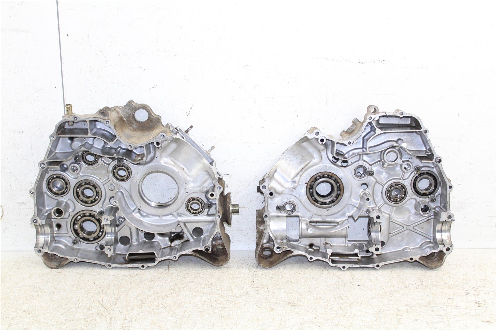 2005 Suzuki King Quad 700 4x4 Engine Cases Crankcase Left Right