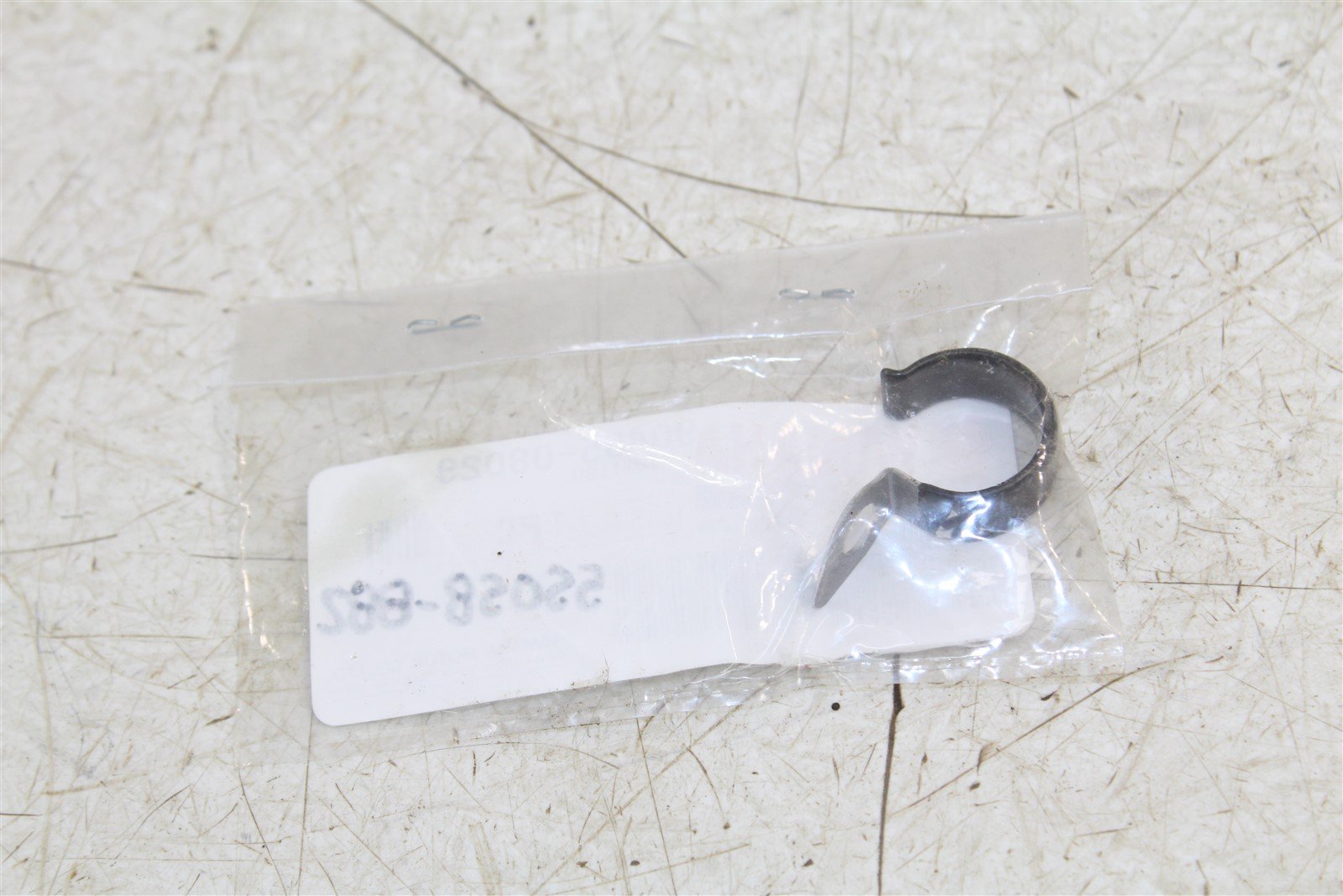 NOS Genuine Yamaha Clamp 90465-08029
