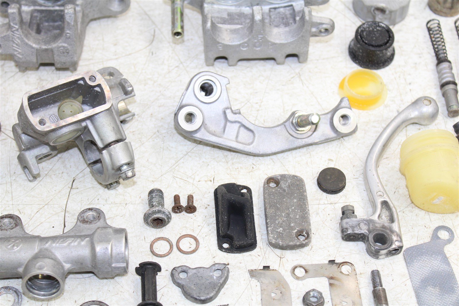 2001 Yamaha WR 250F Brake Parts Kit Front Rear Caliper Master Cylinder Cap