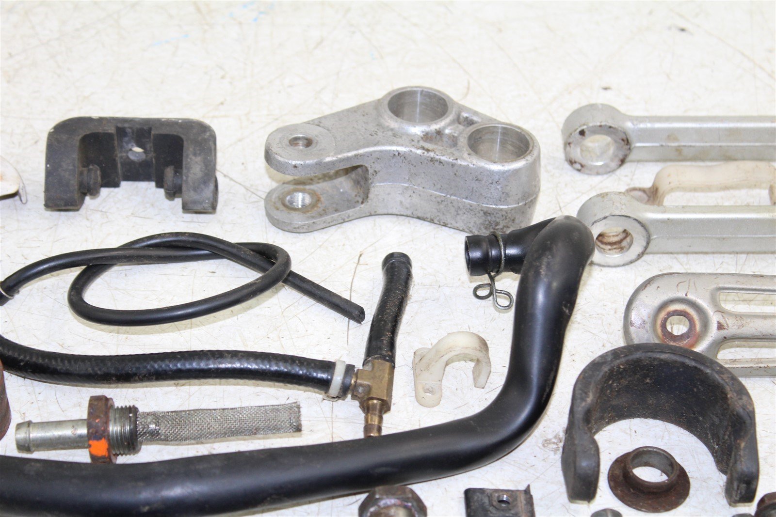 2001 Yamaha WR 250F Chassis Bolt Kit Hardware Linkage Relay Arm Hose Sprocket