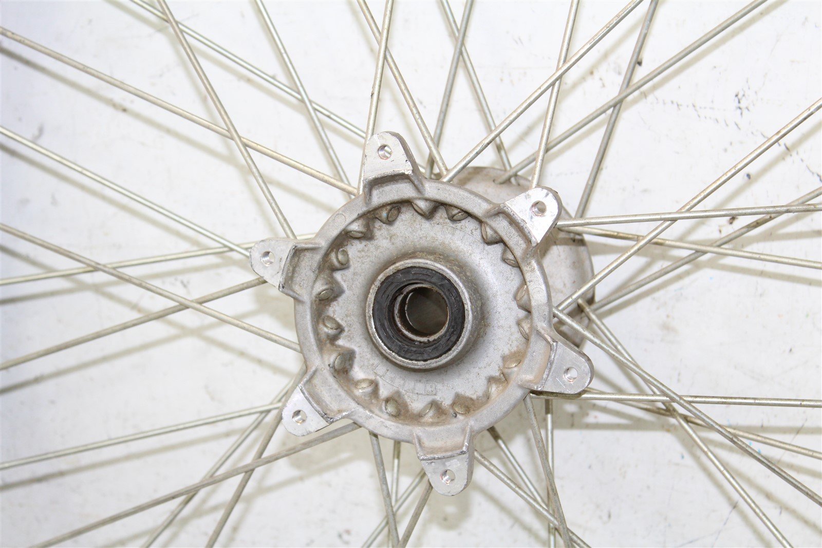 2006 Yamaha WR 250F Front Wheel Rim Hub