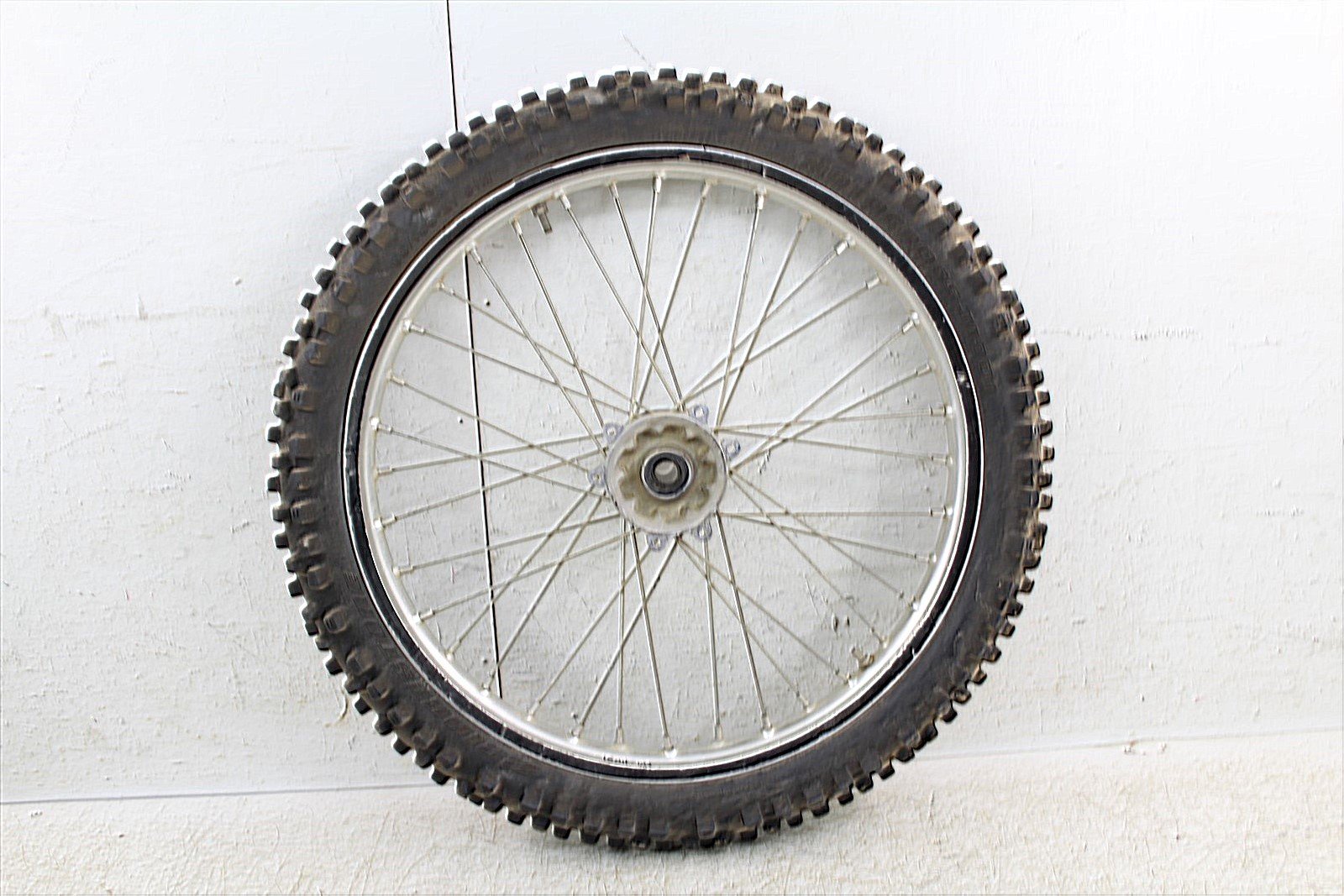 2007 Honda CRF 250 R Front Wheel Rim Hub