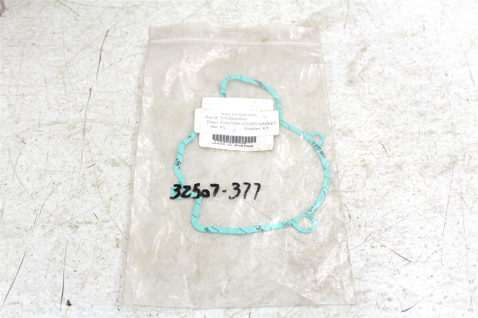 Stator Cover Gasket for KTM 250 SX-F SX F 2005-2010 / 250 SXS-F SXS F 2006-2008