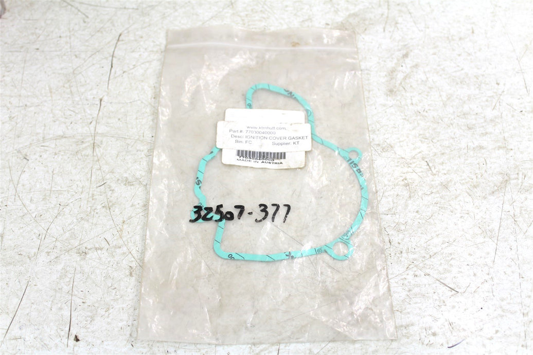 Stator Cover Gasket for KTM 250 SX-F SX F 2005-2010 / 250 SXS-F SXS F 2006-2008