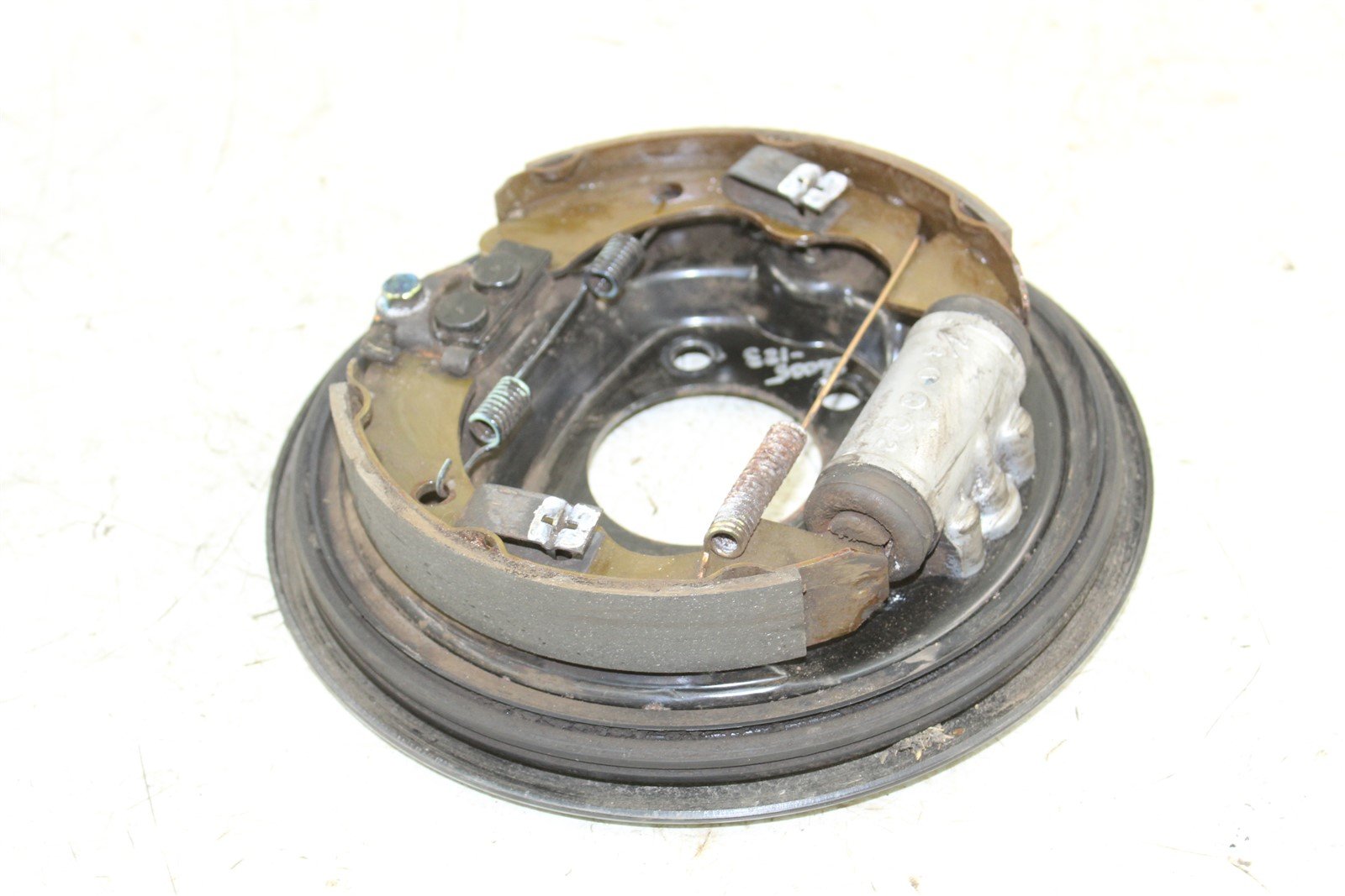 2002 Kawasaki Mule 2510 Diesel 4x4 Front Left Brake Backing Plate Panel Hub