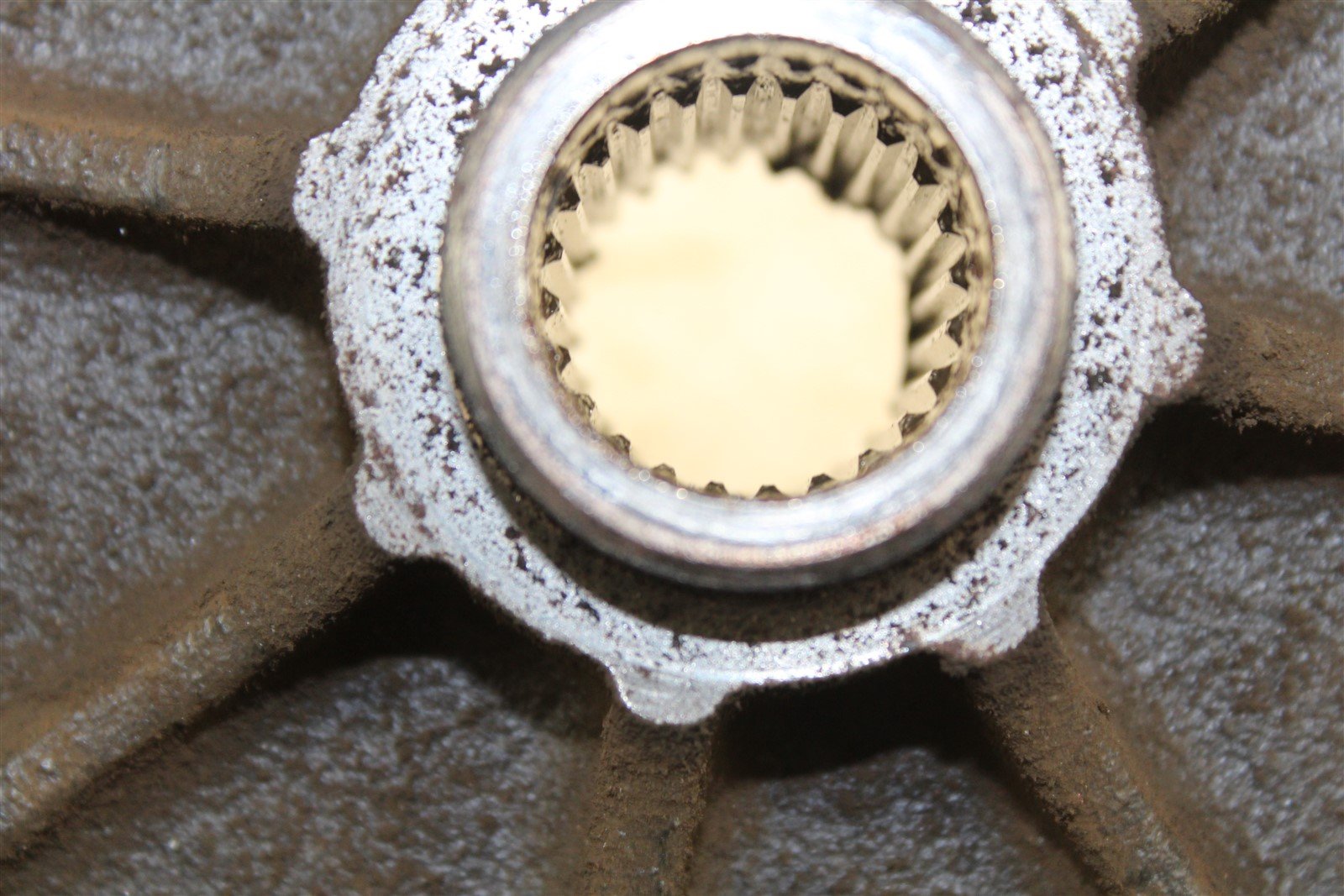 2002 Kawasaki Mule 2510 Diesel 4x4 Front Left Brake Drum Hub