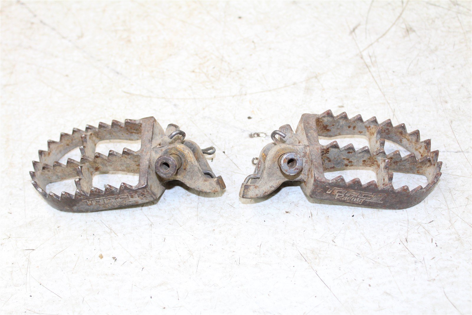 2007 Kawasaki KX 250F Torc1 Foot Pegs Rests Set Left Right