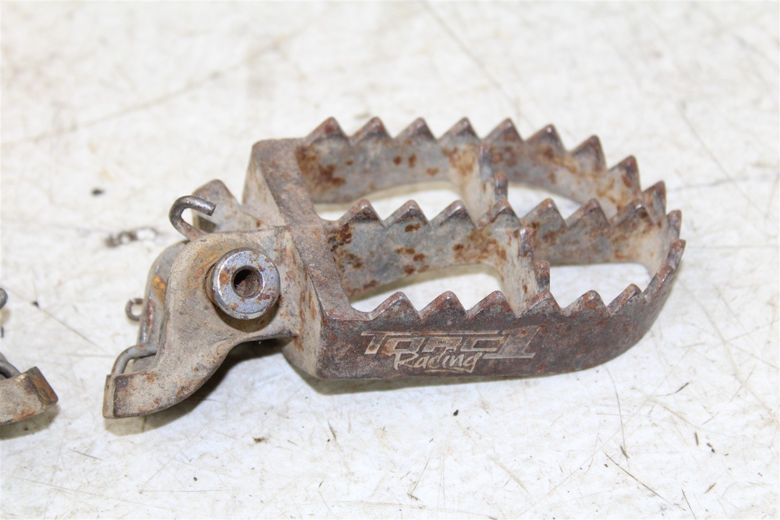 2007 Kawasaki KX 250F Torc1 Foot Pegs Rests Set Left Right