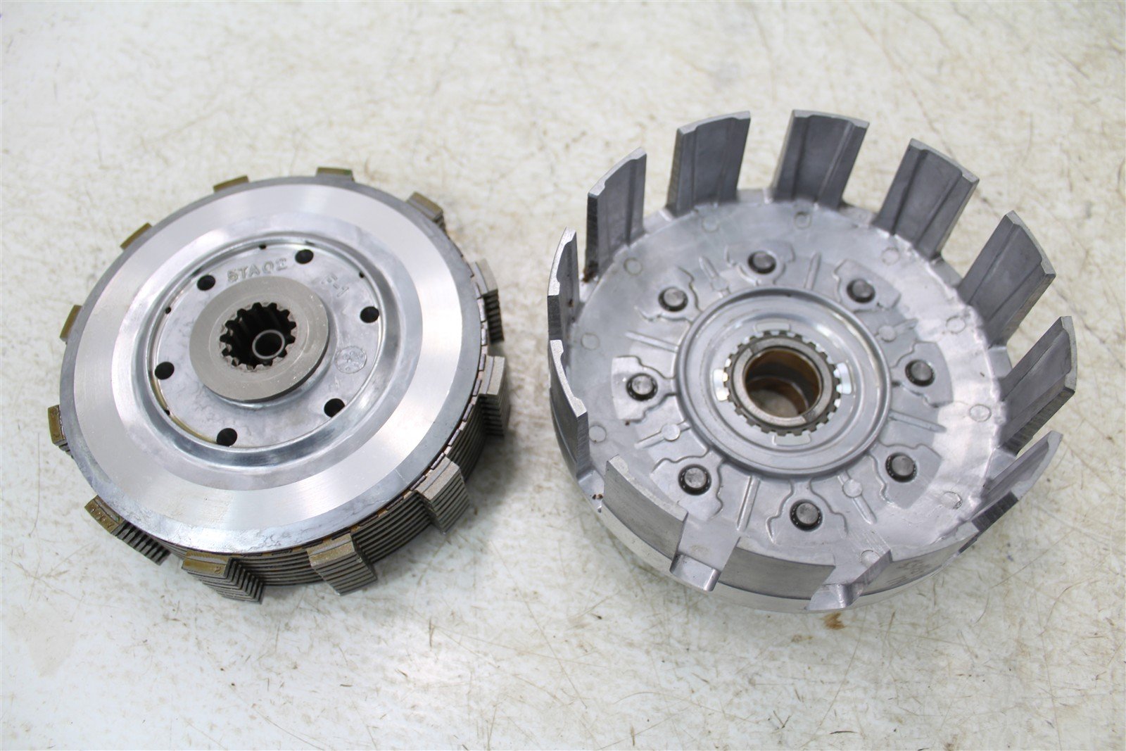 2004 Yamaha YZ 450F Clutch Basket Inner Hub Pressure Plate