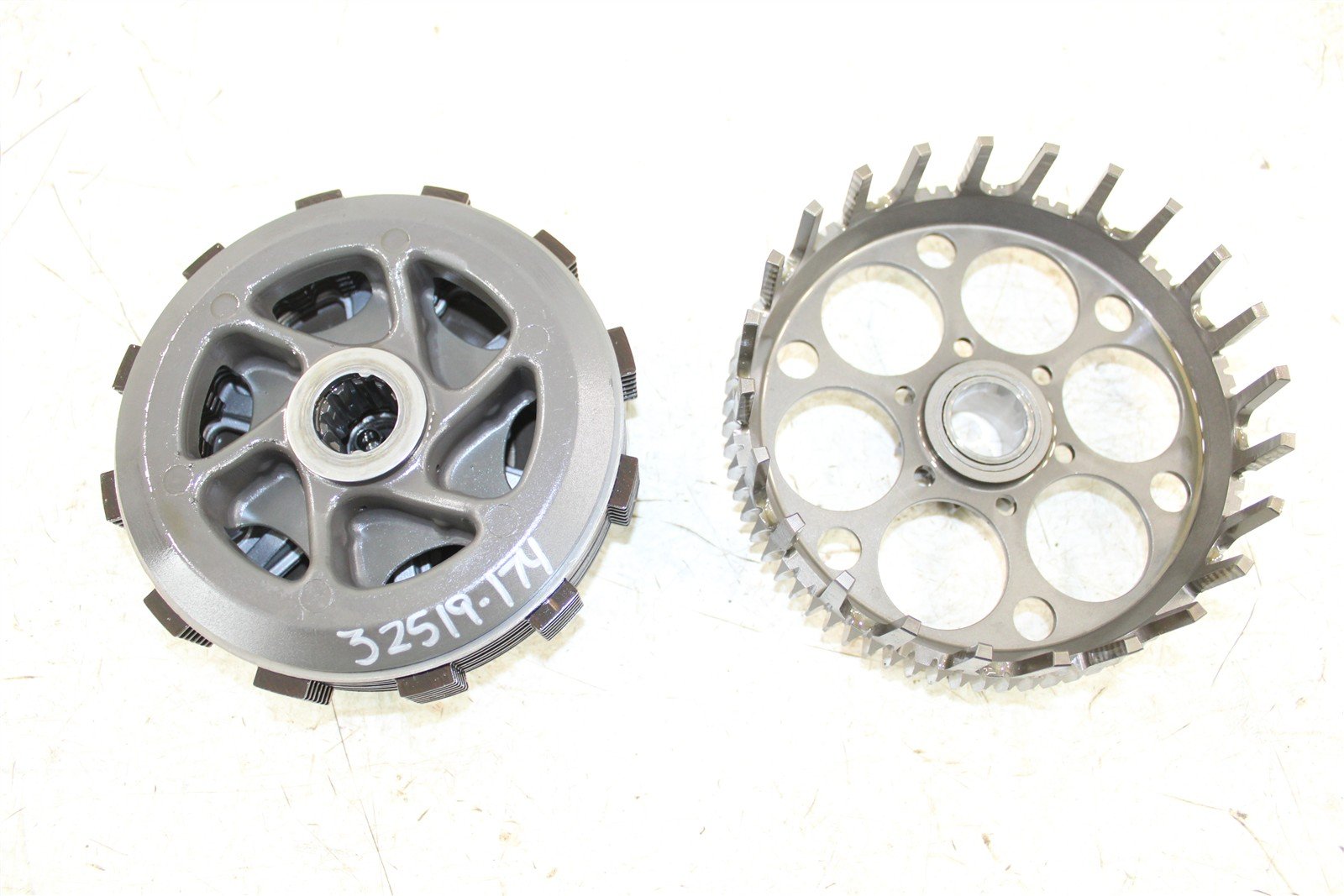 2022 KTM 250 SXF Clutch Basket Inner Hub Pressure Plate
