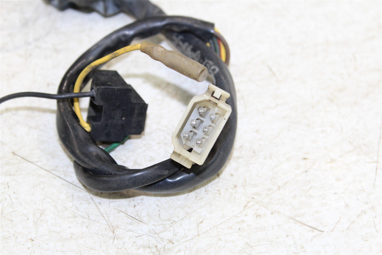 1989 Yamaha XT 600 Left Handlebar Headlight Light Switch On Off Horn