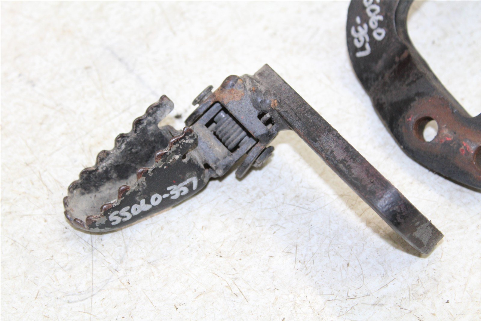 1989 Yamaha XT 600 Foot Pegs Rests Set Left Right