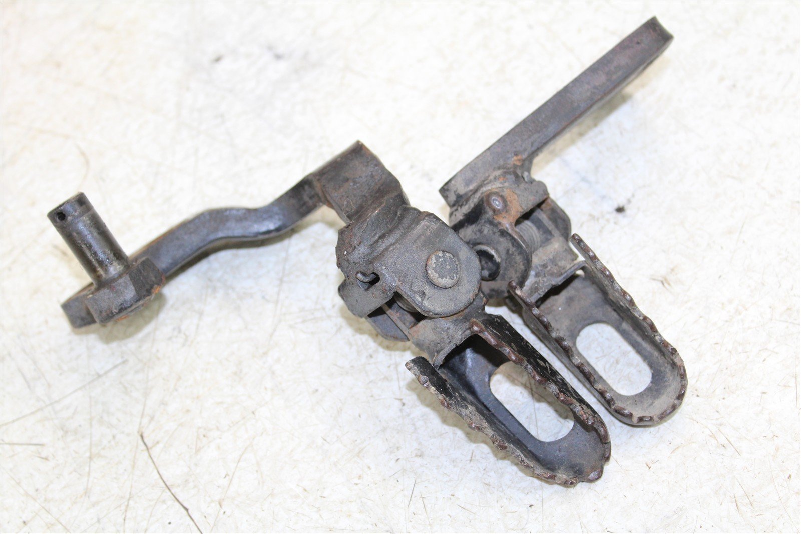 1989 Yamaha XT 600 Foot Pegs Rests Set Left Right