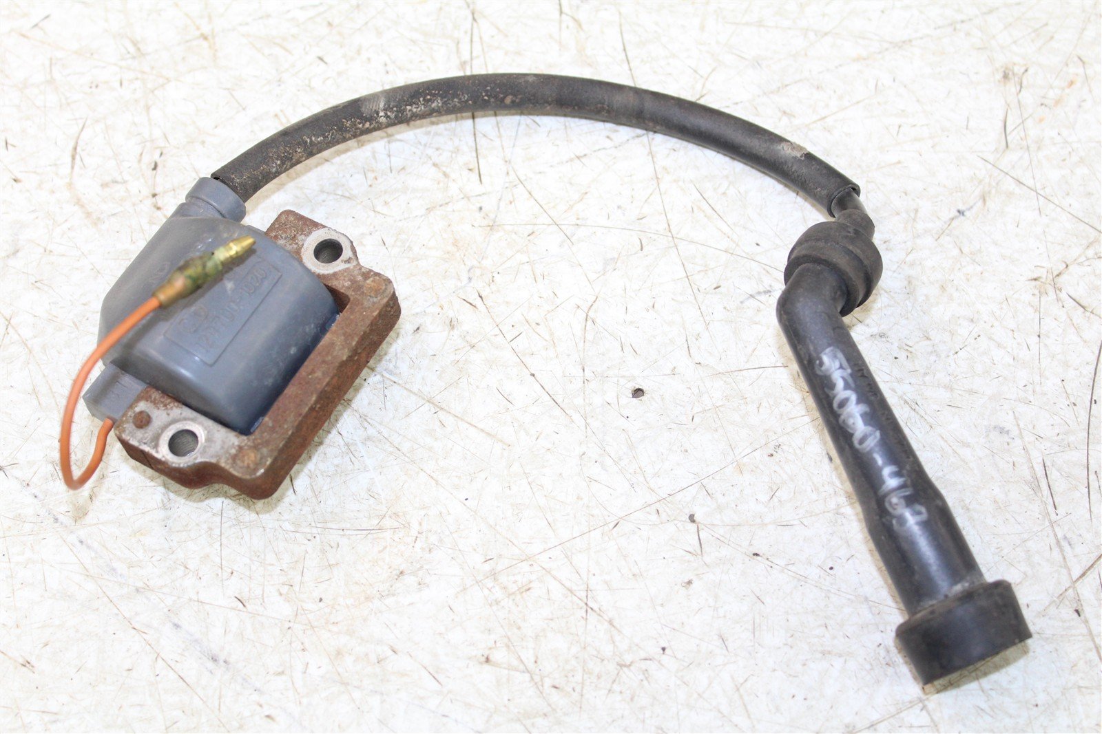 1989 Yamaha XT 600 Ignition Coil Spark Plug Boot
