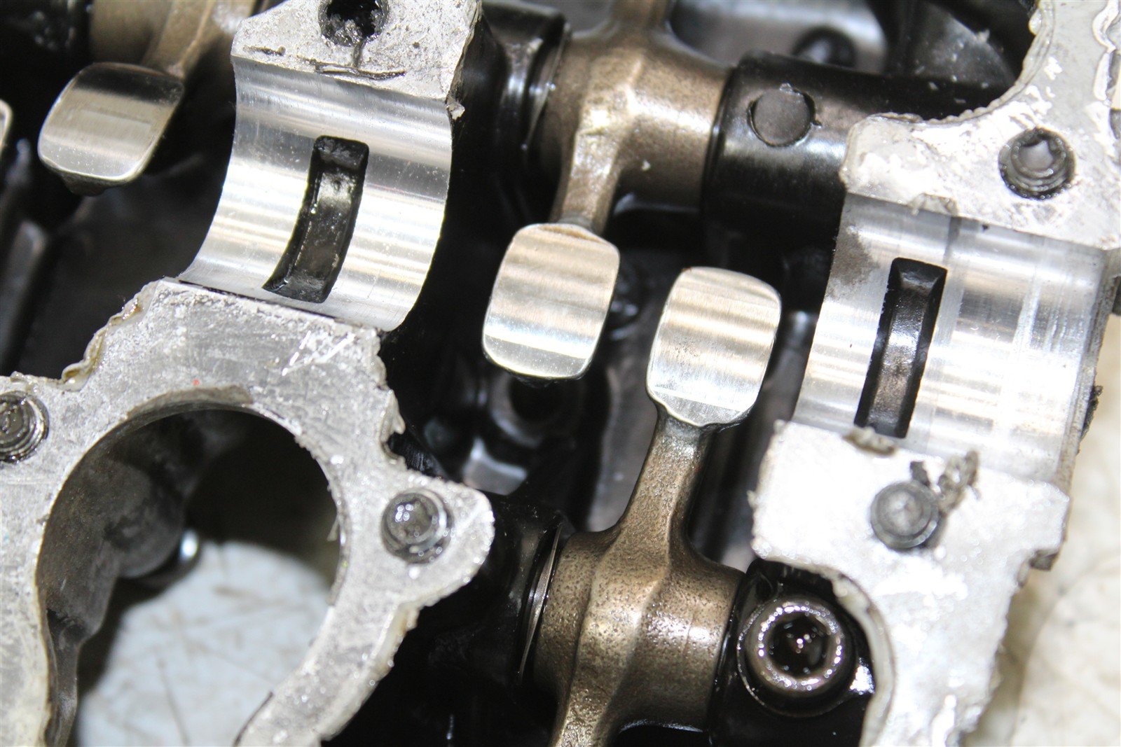 1989 Yamaha XT 600 Cylinder Head Valve Cover Rocker Arms