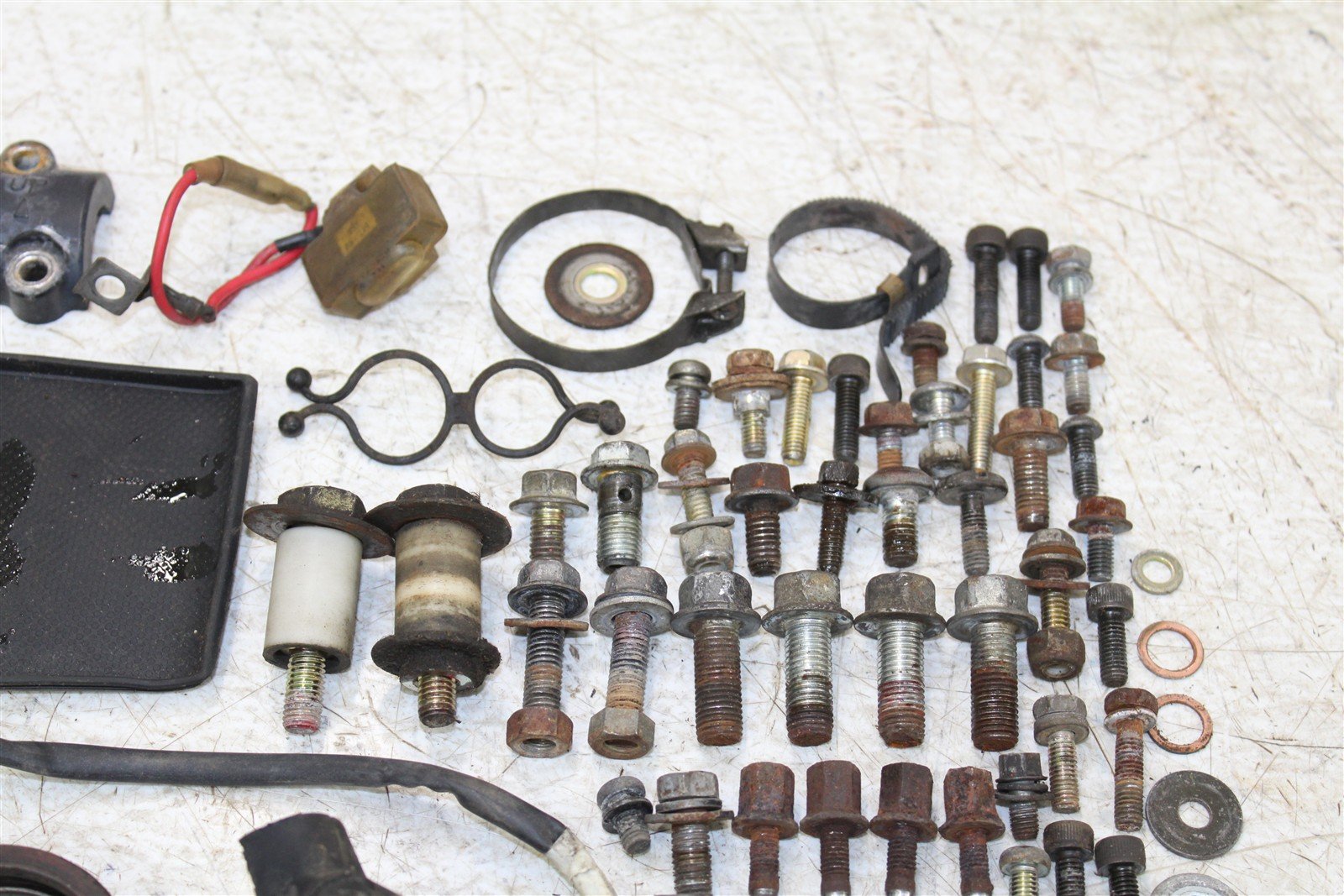 1989 Yamaha XT 600 Chassis Bolt Kit Hardware Bracket Hose Clamp Grommet